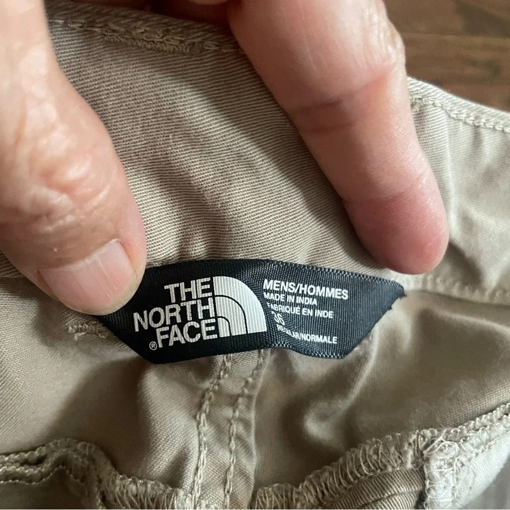 The North Face Men's Khaki Cargo Shorts 36